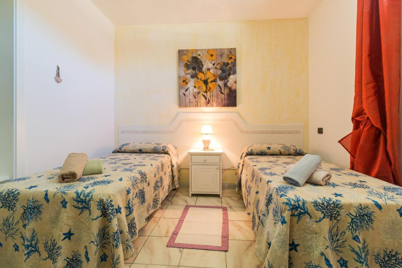 Vacanze A Villa Orosei Luaran gambar